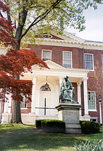 [color photograph of Roger Brooke Taney statue]